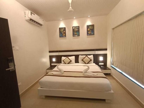 Imagen de la habitación del Hotel Yuvraj Palace Inn. Foto 8