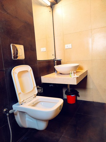 Imagen de la habitación del Hotel Yuvraj Palace Inn. Foto 9
