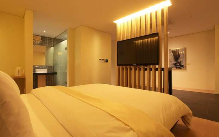 Imagen de la habitación del Hotel Yuwon Nambu Terminal. Foto 13