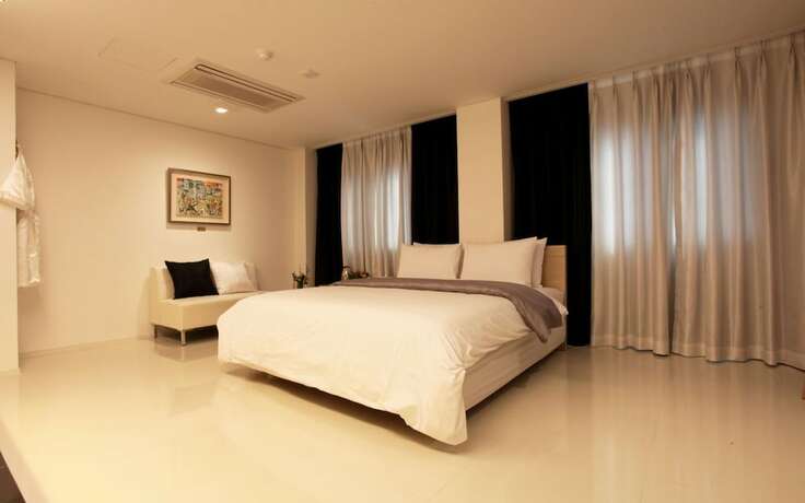 Imagen de la habitación del Hotel Yuwon Nambu Terminal. Foto 19