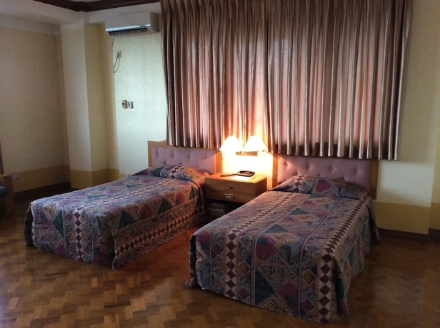 Imagen de la habitación del Hotel Yuzana. Foto 6