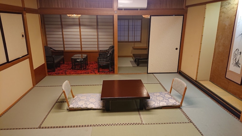 Imagen de la habitación del Hotel Yuzankaku. Foto 5