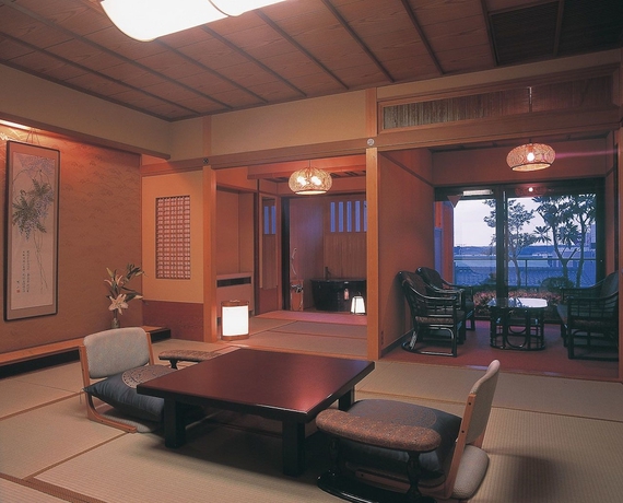 Imagen de la habitación del Hotel Yuzankaku. Foto 10