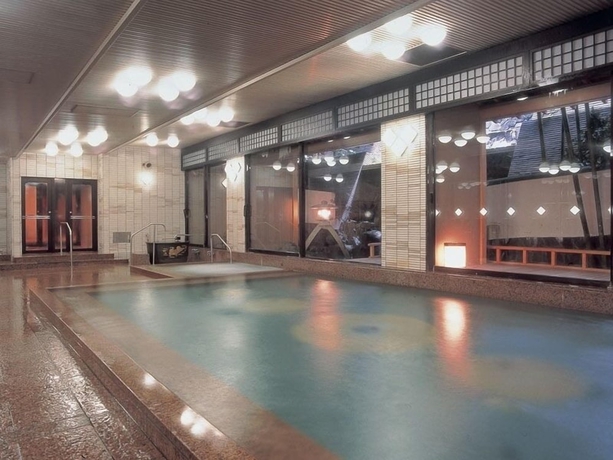Imagen de la piscina del Hotel Yuzankaku. Foto 19