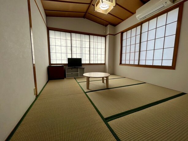 Imagen de la habitación del Hotel Yuzawa House. Foto 20