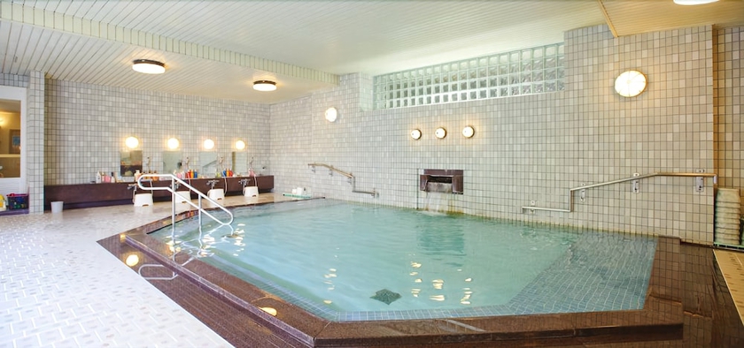 Imagen de la piscina del Hotel Yuzawa New Otani. Foto 12