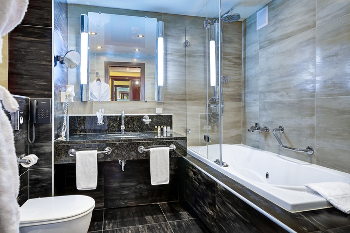 Imagen de la habitación del Hotel Yuzhniy. Foto 6