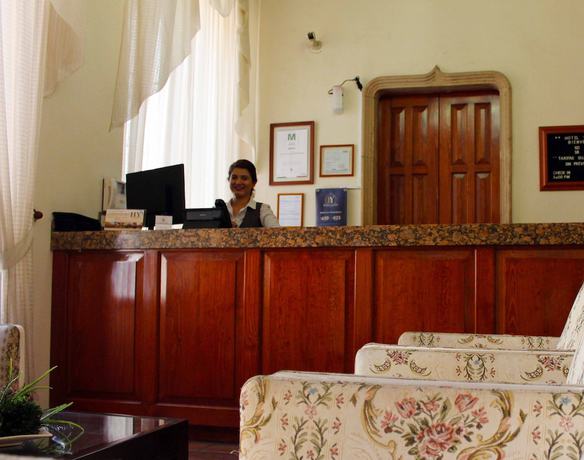 Imagen de los interiores del Hotel Yvette. Foto 19