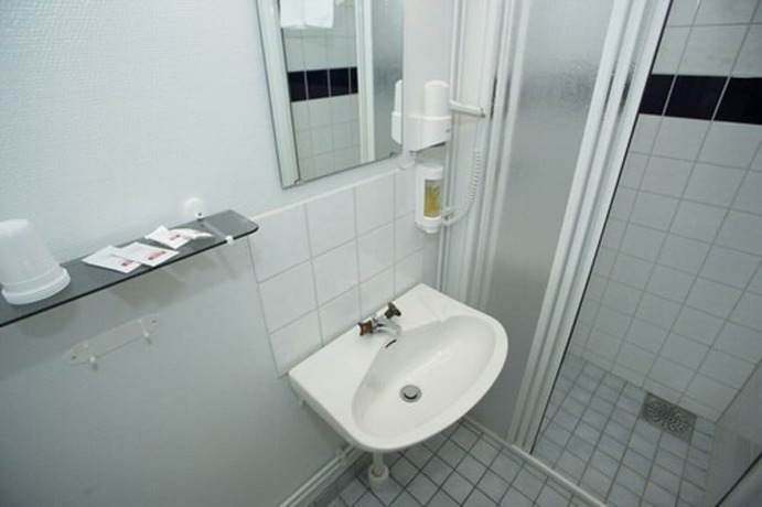 Imagen de la habitación del Hotel Yxneruml. Foto 5