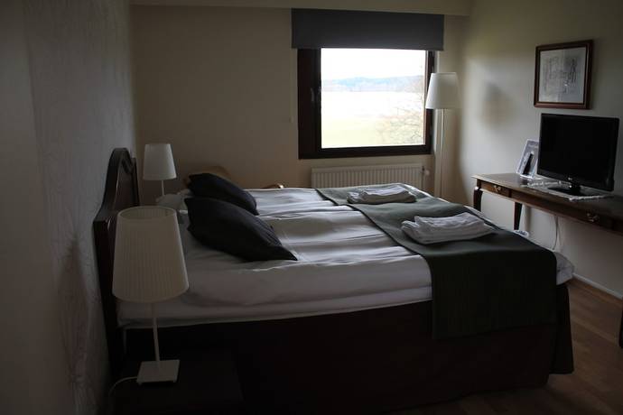 Imagen de la habitación del Hotel Yxneruml. Foto 7