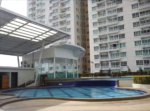 Imagen general del Hotel Yyk 1borneo Condominium. Foto 1