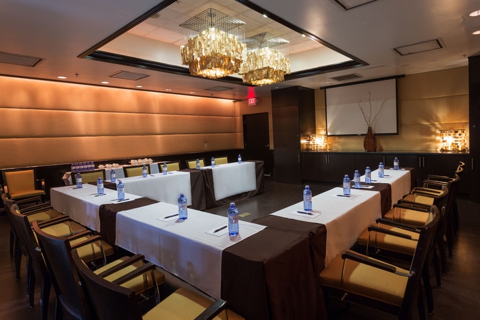 Imagen de los interiores del Hotel Z Ocean Hotel, Classico A Sonesta Collection. Foto 12