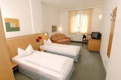 Imagen general del Hotel ZACH. Foto 14