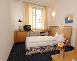 Imagen general del Hotel ZACH. Foto 15