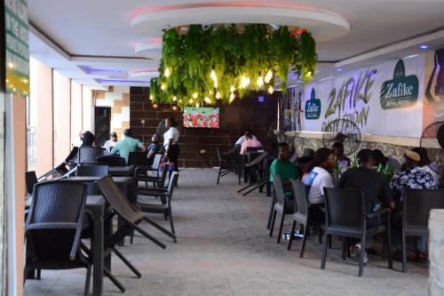 Imagen general del Hotel ZAFIKE ROYAL. Foto 9