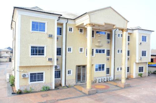 Imagen general del Hotel ZAFIKE ROYAL. Foto 10