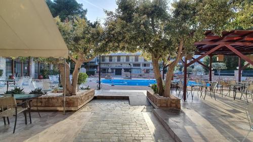 Imagen general del Hotel ZAKROS HOTEL. Foto 9