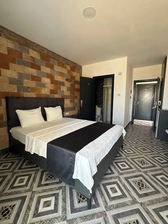 Imagen de la habitación del Hotel ZELLA CITY HOTEL. Foto 5