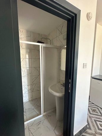 Imagen de la habitación del Hotel ZELLA CITY HOTEL. Foto 14