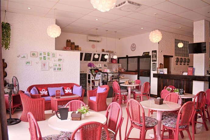 Imagen de los interiores del Hotel ZEN Rooms B.M. Road. Foto 14