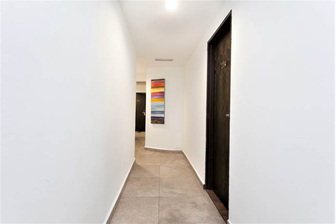 Imagen de los interiores del Hotel ZEN Rooms Basic Near KTM Sentul. Foto 16