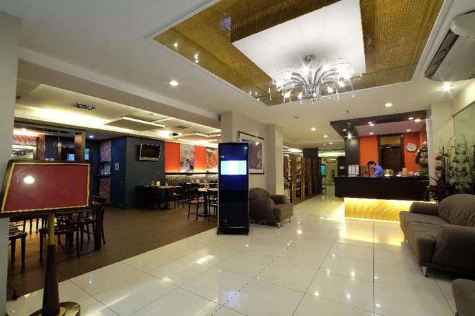 Imagen de los interiores del Hotel ZEN Rooms Basic Quezon V Mapa. Foto 19