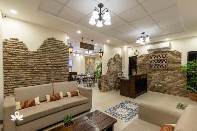 Imagen de los interiores del Hotel ZEN Rooms Casa Marita Vigan. Foto 16