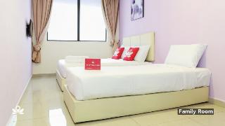 Imagen general del Hotel ZEN Rooms Charisma Hotel. Foto 8