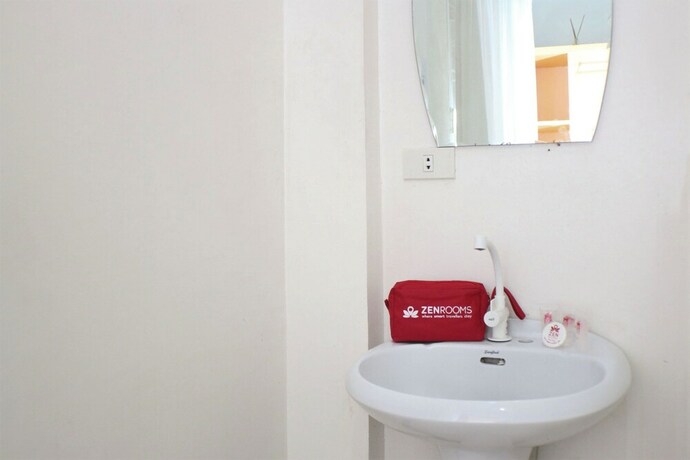 Imagen de la habitación del Hotel ZEN Rooms Chiisai Natsu Little Summer Resort. Foto 11