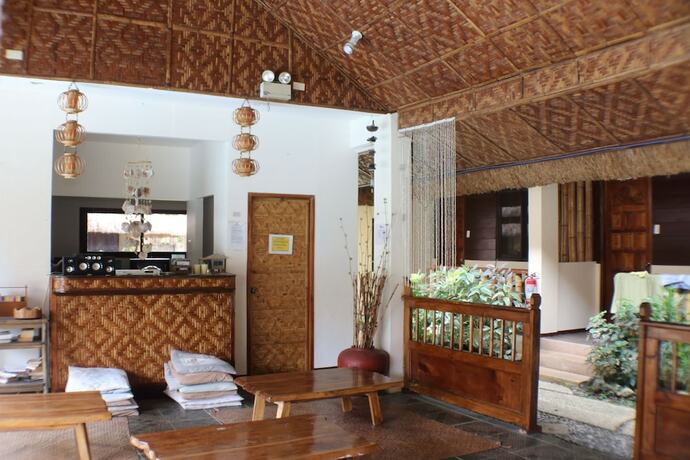 Imagen de los interiores del Hotel ZEN Rooms Chiisai Natsu Little Summer Resort. Foto 19