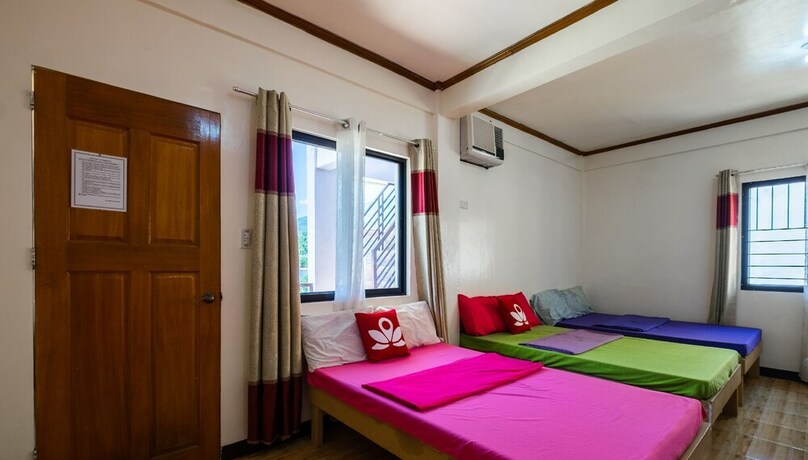 Imagen de la habitación del Hotel ZEN Rooms MJD Puerto Galera. Foto 4