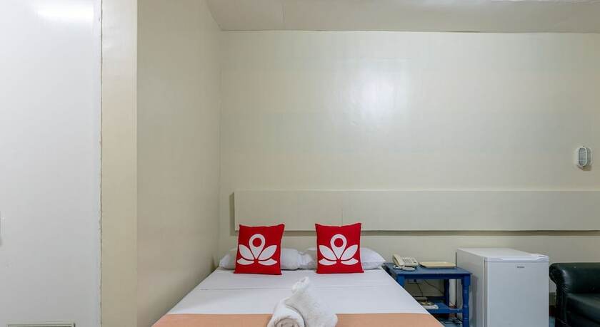 Imagen de la habitación del Hotel ZEN Rooms Middle Town Inn Bacolod. Foto 12