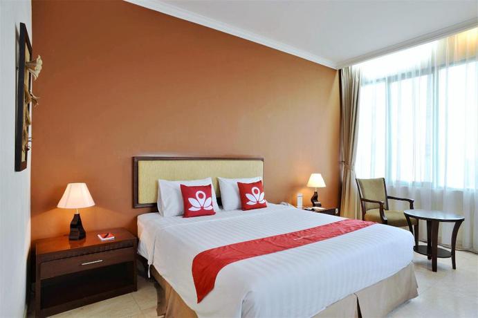 Imagen de la habitación del Hotel ZEN Rooms Near Grand Indonesia Mall. Foto 6