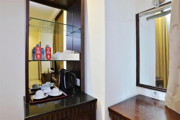 Imagen de la habitación del Hotel ZEN Rooms Near Grand Indonesia Mall. Foto 7