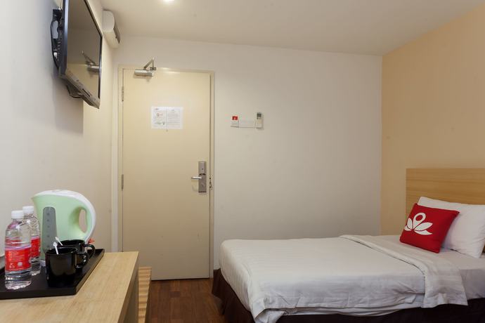Imagen de los interiores del Hotel ZEN Rooms Opposite YMCA. Foto 20