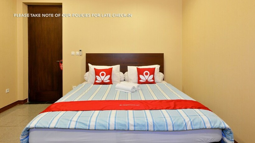 Imagen de la habitación del Hotel ZEN Rooms Terogong near Pondok Indah. Foto 3