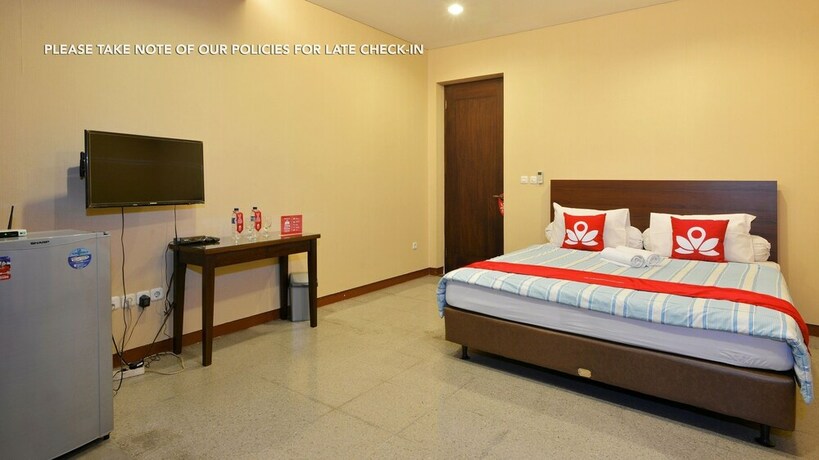 Imagen de la habitación del Hotel ZEN Rooms Terogong near Pondok Indah. Foto 7