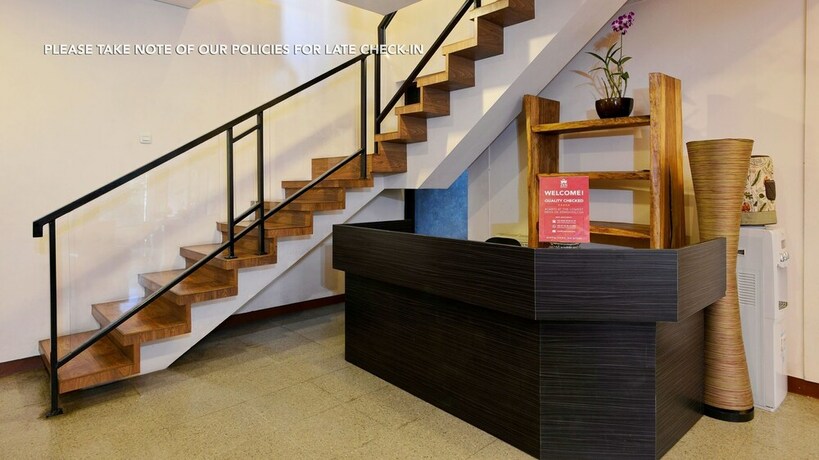Imagen de los interiores del Hotel ZEN Rooms Terogong near Pondok Indah. Foto 17