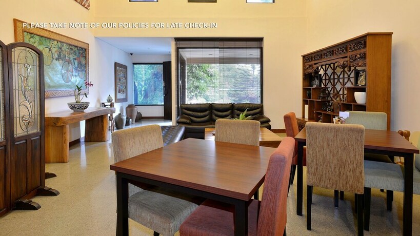 Imagen de los interiores del Hotel ZEN Rooms Terogong near Pondok Indah. Foto 20