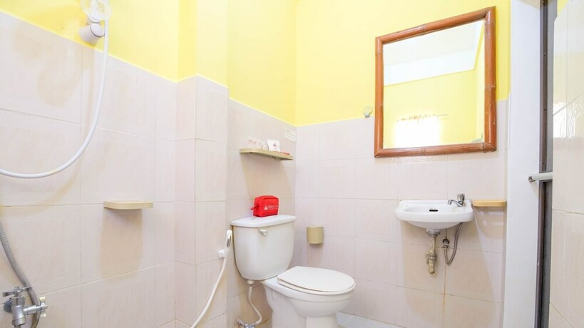 Imagen de la habitación del Hotel ZEN Rooms White Beach. Foto 11