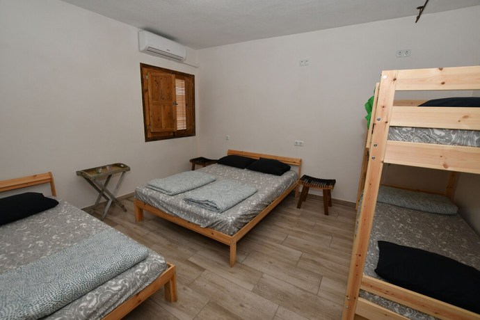 Imagen de la habitación del Hotel ZENIA HOSTEL. Foto 9