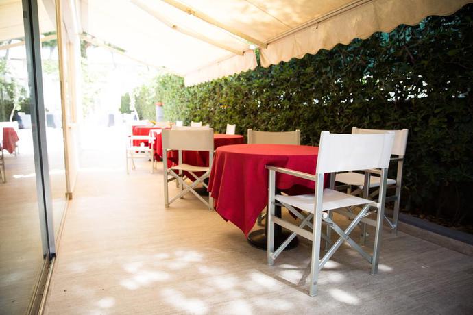 Imagen del bar/restaurante del Hotel ZENIT HOTEL. Foto 4