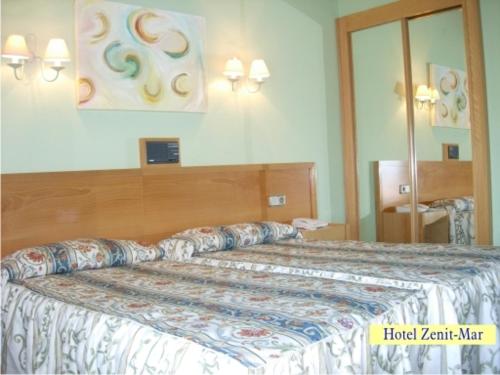 Imagen de la habitación del Hotel ZENIT MAR. Foto 2