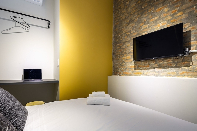Imagen de la habitación del Hotel ZEST Pedroso. Foto 6