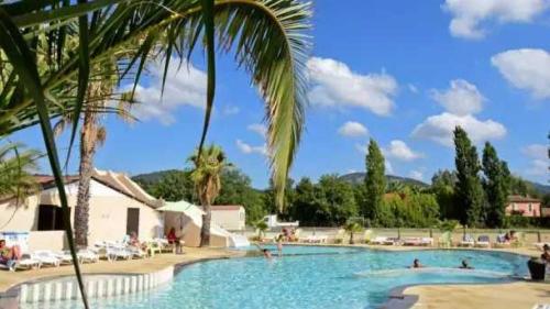 Imagen general del Hotel ZEcamping piscine &agrave; 4km de la plage pet friendly club enfant. Foto 9