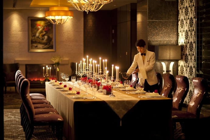 Imagen del bar/restaurante del Hotel ZHEJIANG GRAND. Foto 9