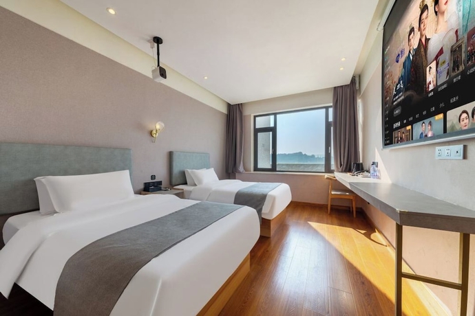 Imagen de la habitación del Hotel ZHONG SHAN HAI BIN. Foto 4