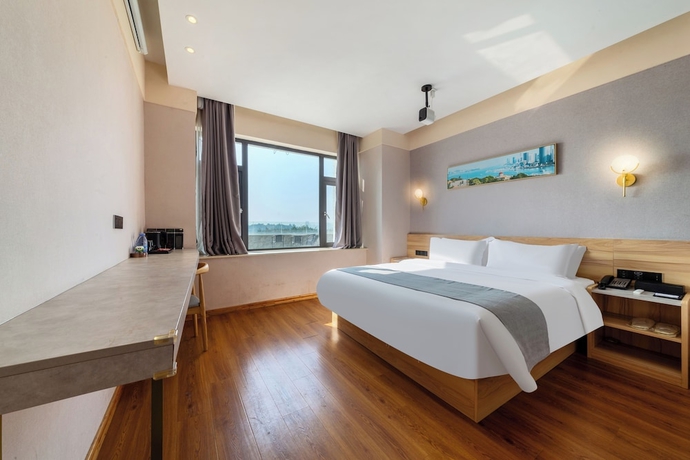 Imagen de la habitación del Hotel ZHONG SHAN HAI BIN. Foto 15