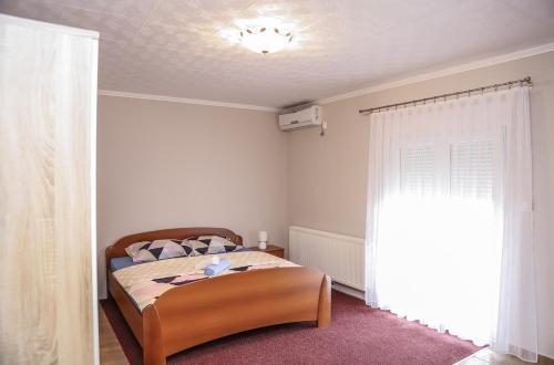 Imagen de la habitación del Hotel ZRINSKI. Foto 2