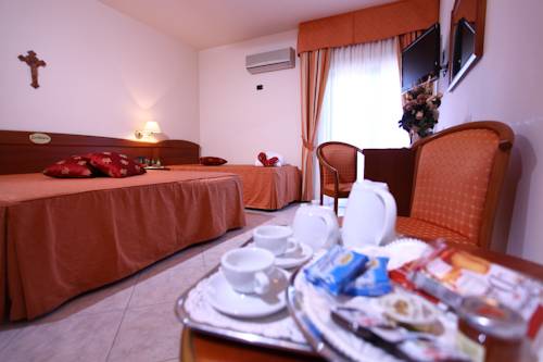 Imagen de la habitación del Hotel Za' Maria. Foto 8